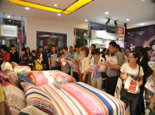 藍(lán)絲羽2012秋冬新品訂貨會(huì)圓滿(mǎn)落幕，家紡市場(chǎng)迎來(lái)新活力